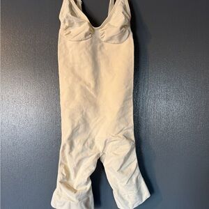 HALARA Cream Bodysuit